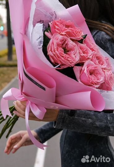 Пионовидные розы букет