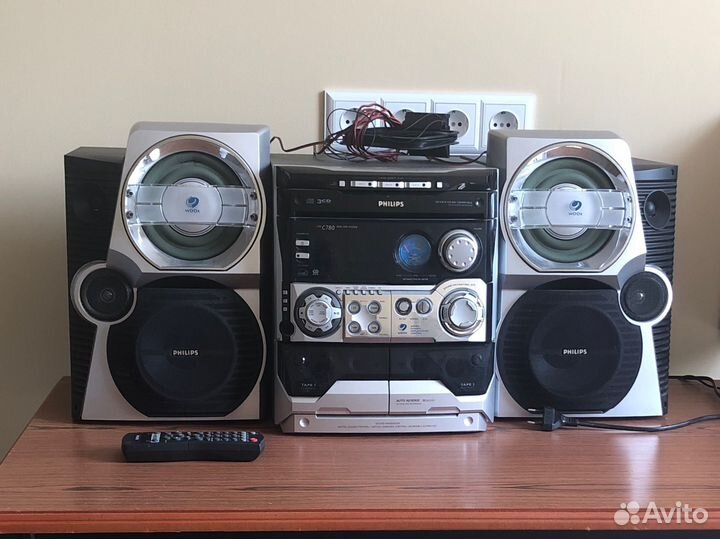Музыкальный центр Philips