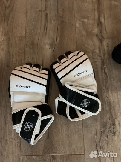 Перчатки для мма