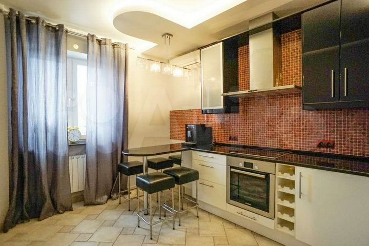 2-к. квартира, 90,9 м², 10/18 эт.