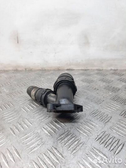 Фланец (тройник) системы охлаждения Bmw X5