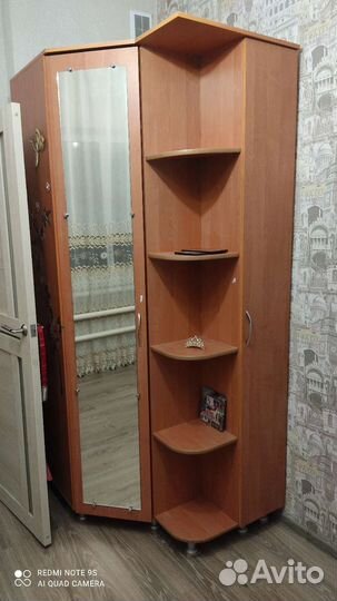 Угловой шкаф