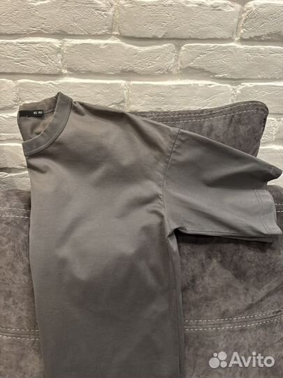 Футболка Uniqlo