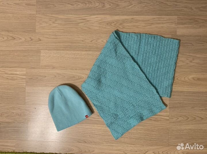 Комплект шапка и снуд