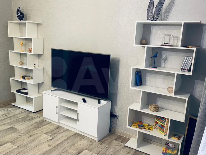 2-к. квартира, 52 м², 2/3 эт.