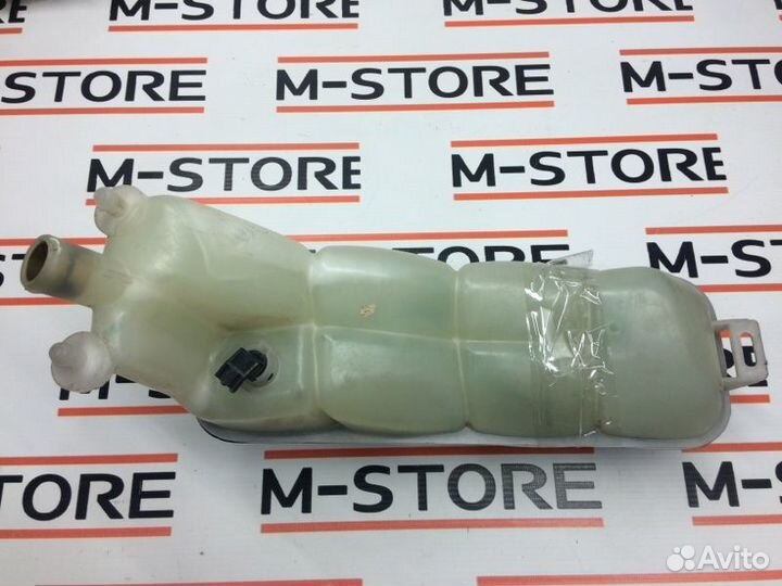 Бачок расширительный Mercedes-Benz E-Class W210