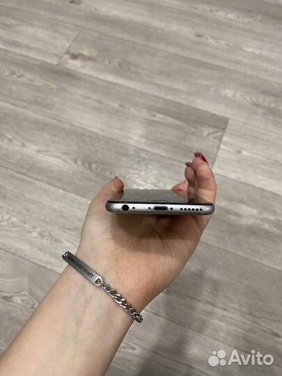 iPhone 6S, 16 ГБ