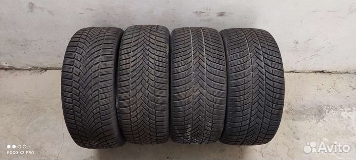 Bridgestone Blizzak LM-005 235/45 R18 и 255/40 R18 99V