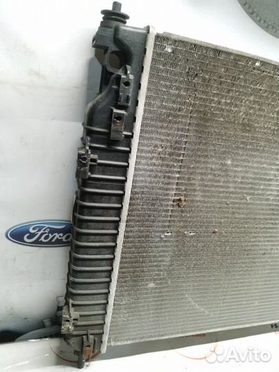 Радиатор охлаждения Chevrolet Captiva 2.2 дизель