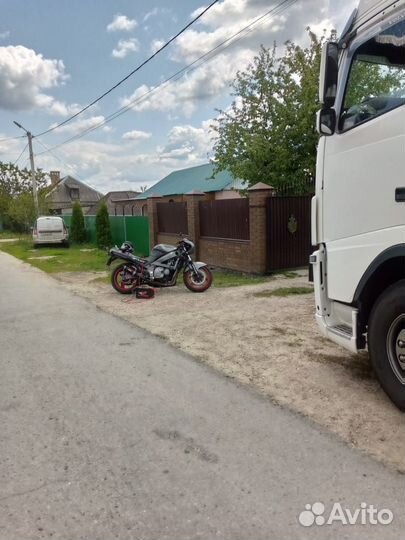Kawasaki zzr 400
