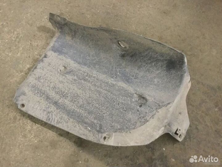 Локер задний правый (задний) Renault Megane 2