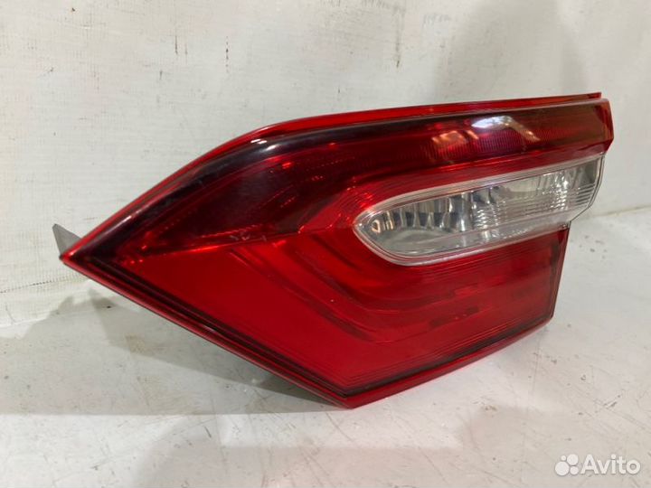 Фонарь правый Toyota Camry V70 2017