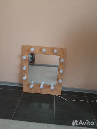 Гримерное зеркало