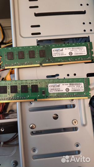 Материнская плата с процессором и памятью