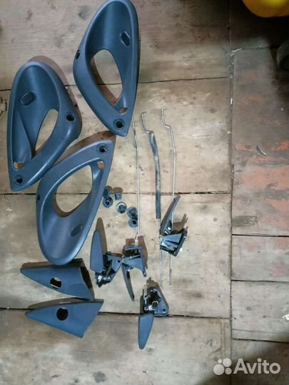 Сиденья, обшивка двери