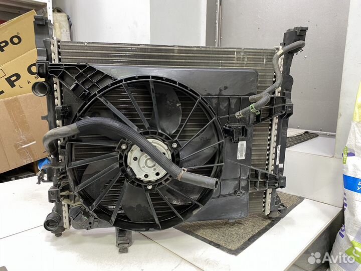 Радиатор с вентилятором Renault Kangoo 2