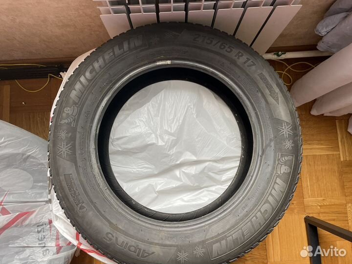 Michelin Alpin 5 215/65 R17