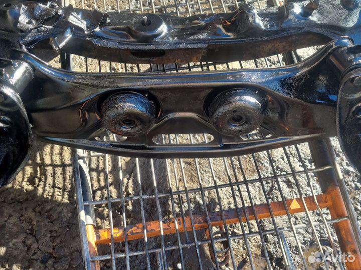 Мерседес w 202 w 208 подрамник в сборе