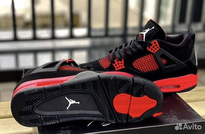 Nike air jordan 4 red thunder