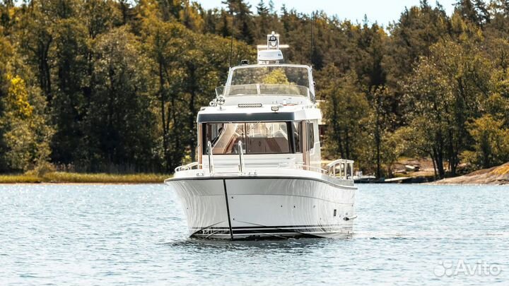 Моторная яхта Targa 30.1 FLY