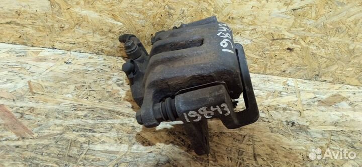 Суппорт тормозной задний правый Opel Antara 2007