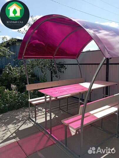 Беседка с мебелью