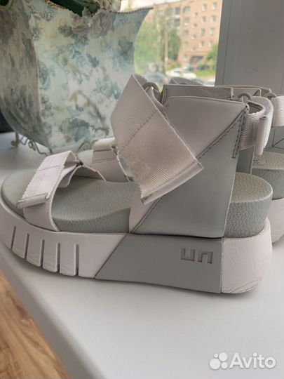Босоножки United Nude