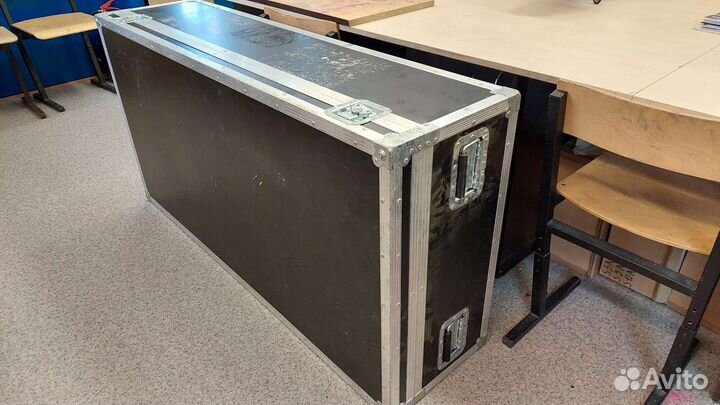 Ящик из влагостойкой фанеры с замками