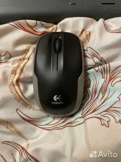 Беспроводная клавиатура и мышь