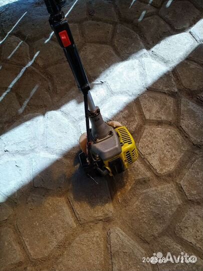 Триммер бензиновый бу