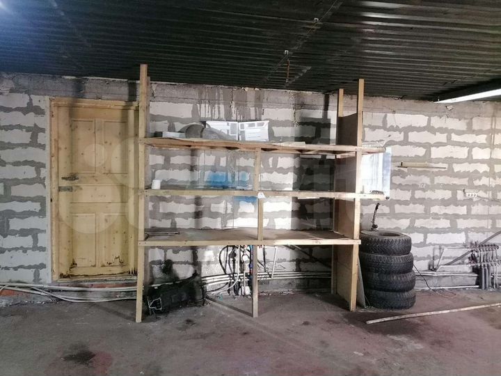 Гараж, > 30 м²