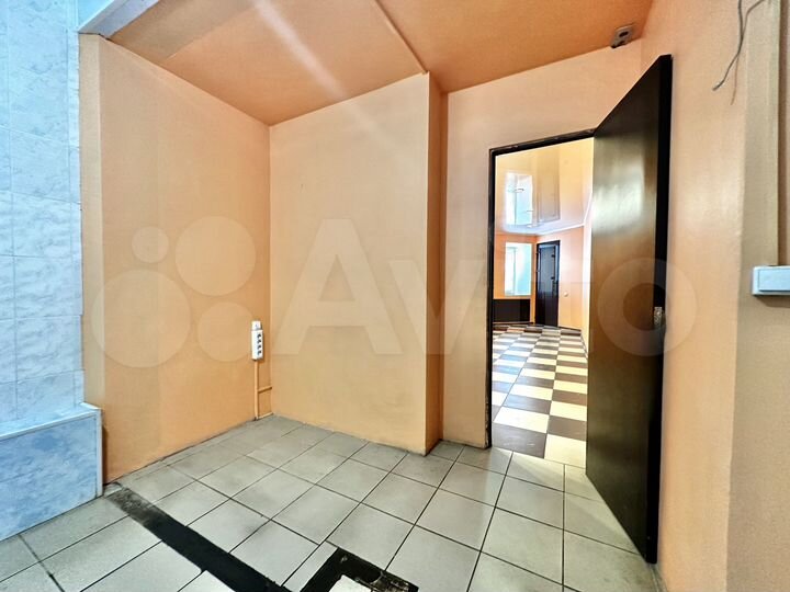 Помещение свободного назначения 100.2 м² (2 входа)