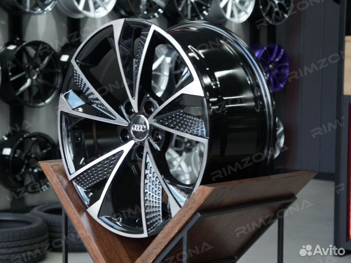 Литые диски RS7 R21 на Audi. Арт3395