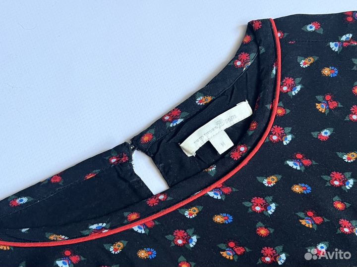 Черное платье из вискозы с цветочным принтом 44 M