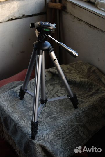 Штатив для фотоаппарата