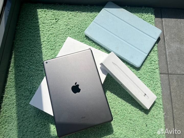 iPad 9th Gen 64 Gb + Apple Pencil 1st Gen