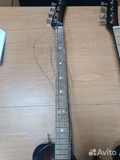 Электрогитара 