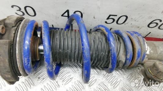 Стойка передняя правая volkswagen passat B6 (JDN20