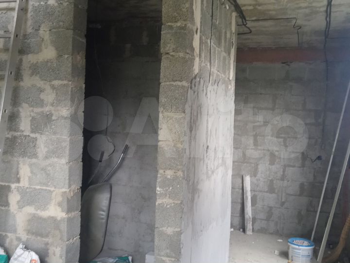 2-к. квартира, 54 м², 1/3 эт.