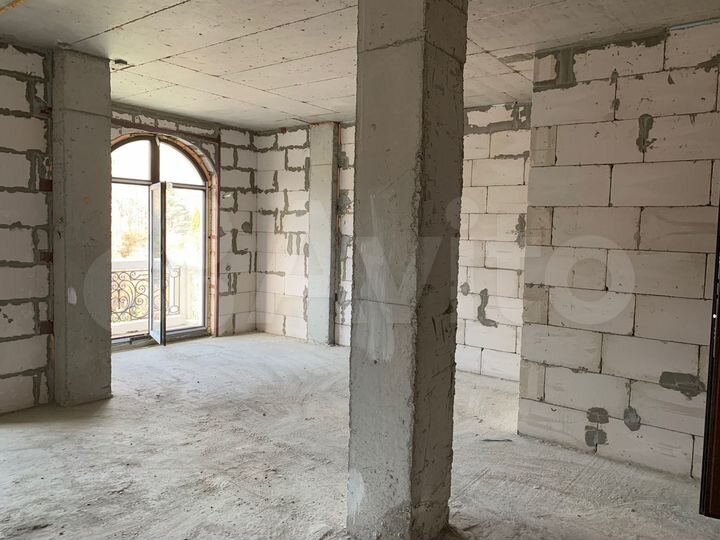 2-к. квартира, 74,3 м², 8/8 эт.