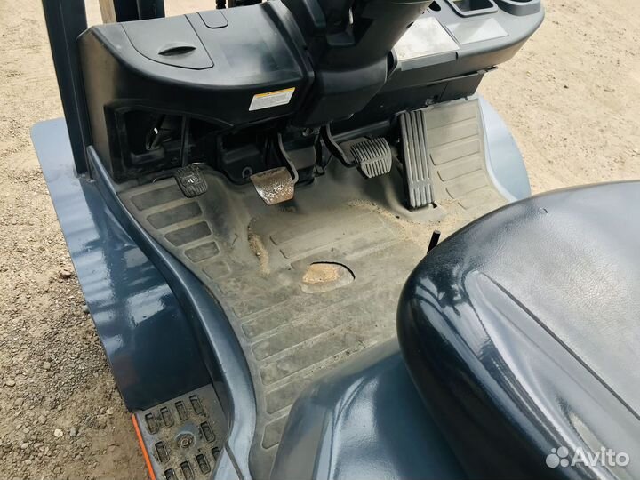 Вилочный погрузчик Toyota 62-8FD20, 2007