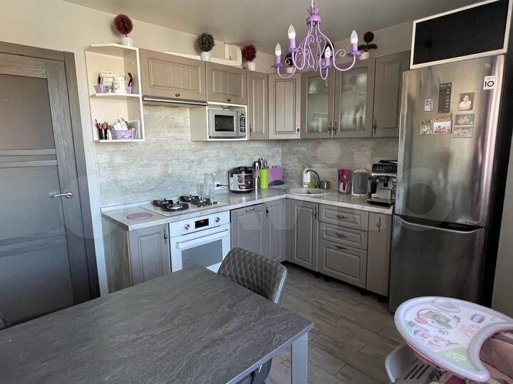 3-к. квартира, 73,1 м², 6/10 эт.