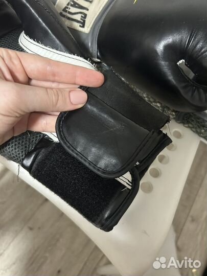 Боксерские перчатки 14 oz