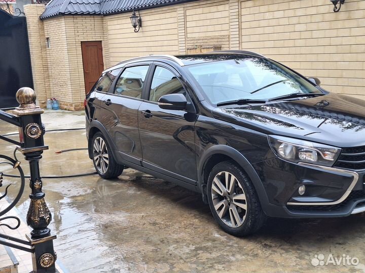 LADA Vesta Cross 1.8 AMT, 2019, 118 000 км