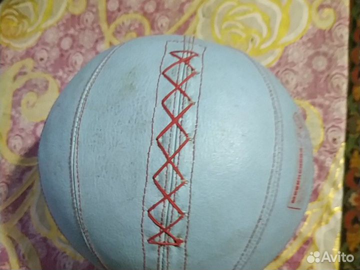 Гимнастический мяч