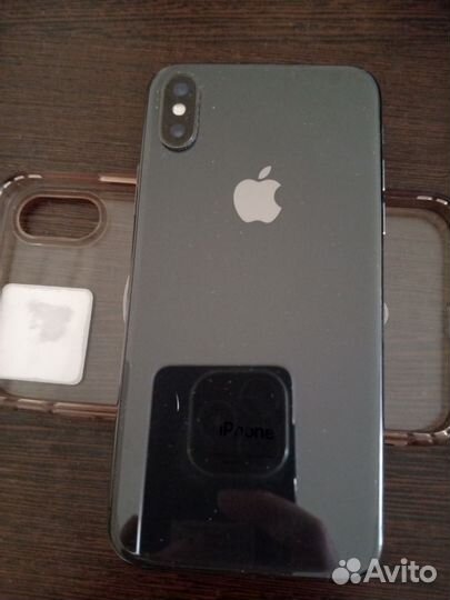 iPhone X, 64 ГБ