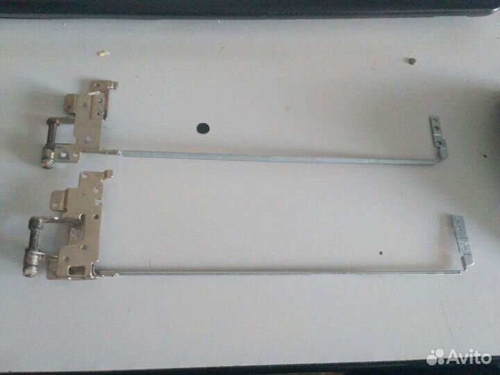 Петли lenovo B50-30, B50-45, B50-70, B50-80