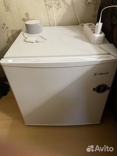 Холодильник dexp TF050D