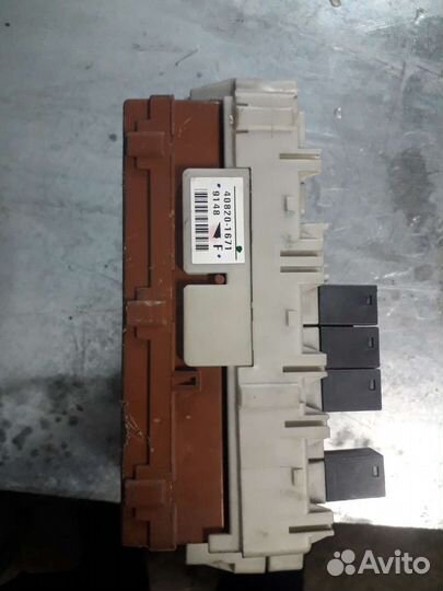 Блок предохранителей салонный Lancer 9 1.6