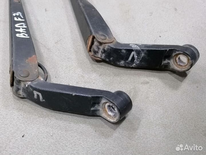 Поводок стеклоочистителя передний BYD F3 2005-13